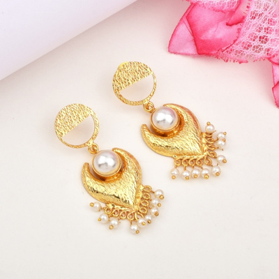 Pearl & Gold-Tone Designer Earrings – Timeless Elegance