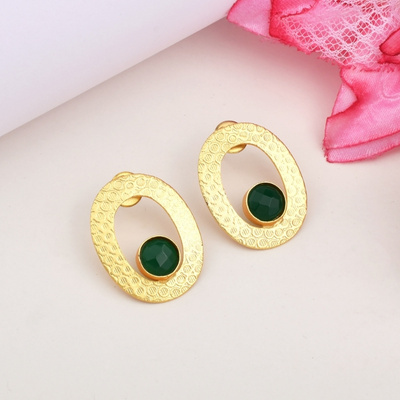 Oval-Cut Emerald Statement Earrings: Gilded Elegance