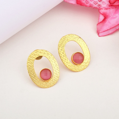 Oval-Cut Pink Statement Earrings : Royal elegance